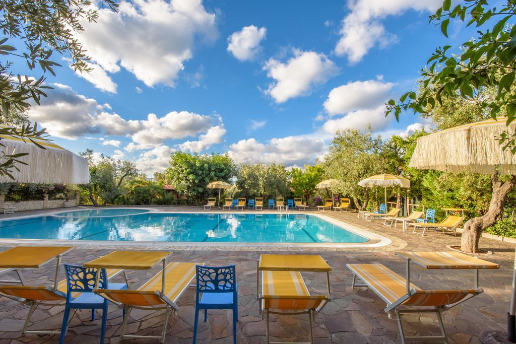 פוצ'ה ואראנו Albergo Il Giardino מראה חיצוני תמונה