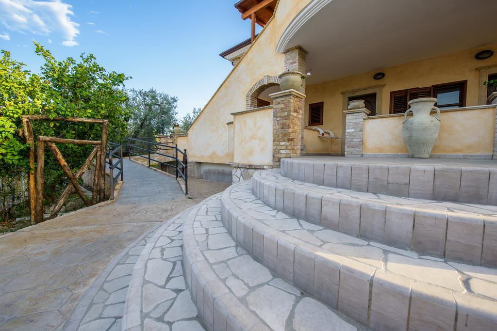 פוצ'ה ואראנו Albergo Il Giardino מראה חיצוני תמונה
