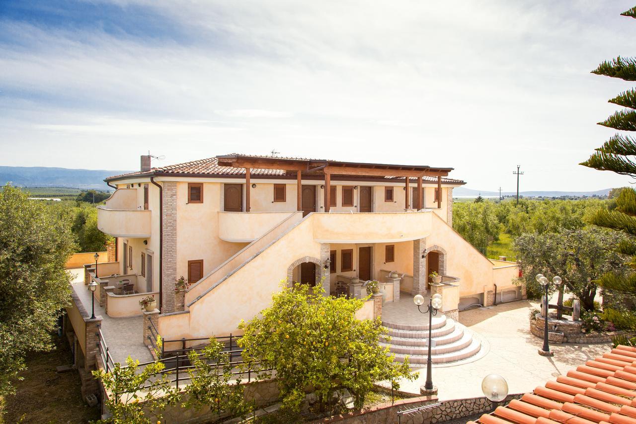 פוצ'ה ואראנו Albergo Il Giardino מראה חיצוני תמונה